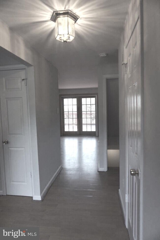 19 Shady Spring Pl, Gaithersburg, MD 20877 Townhome Rentals in Gaithersburg MD