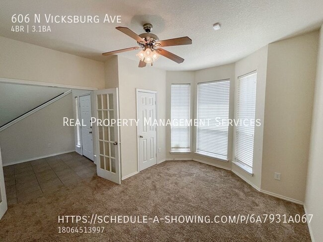 Foto del edificio - Gorgeous 4 Bedroom, 3.5 Bath NW Lubbock