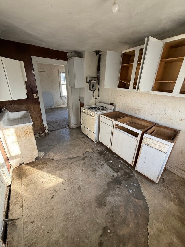 Building Photo - 1700 W Grand Ave