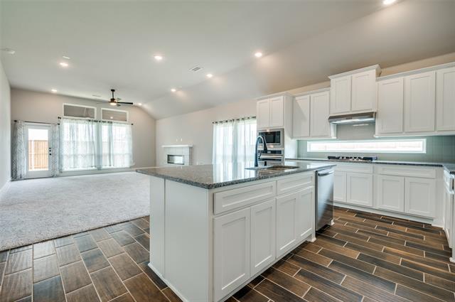 Foto del edificio - 6101 White Creek Drive