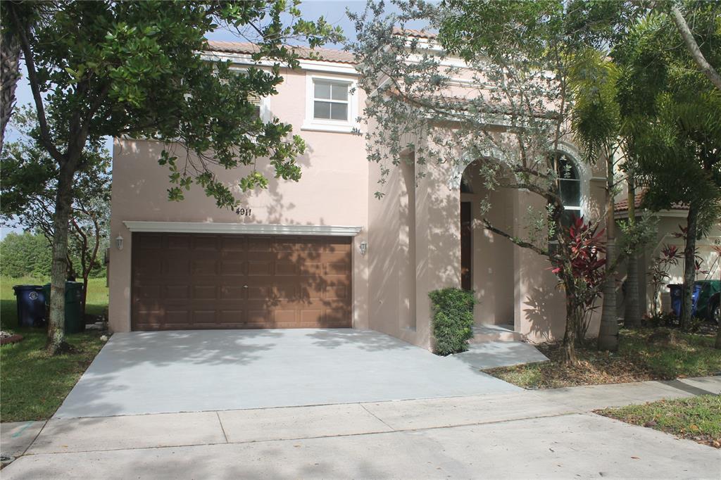 Foto principal - 4911 SW 155th Ave