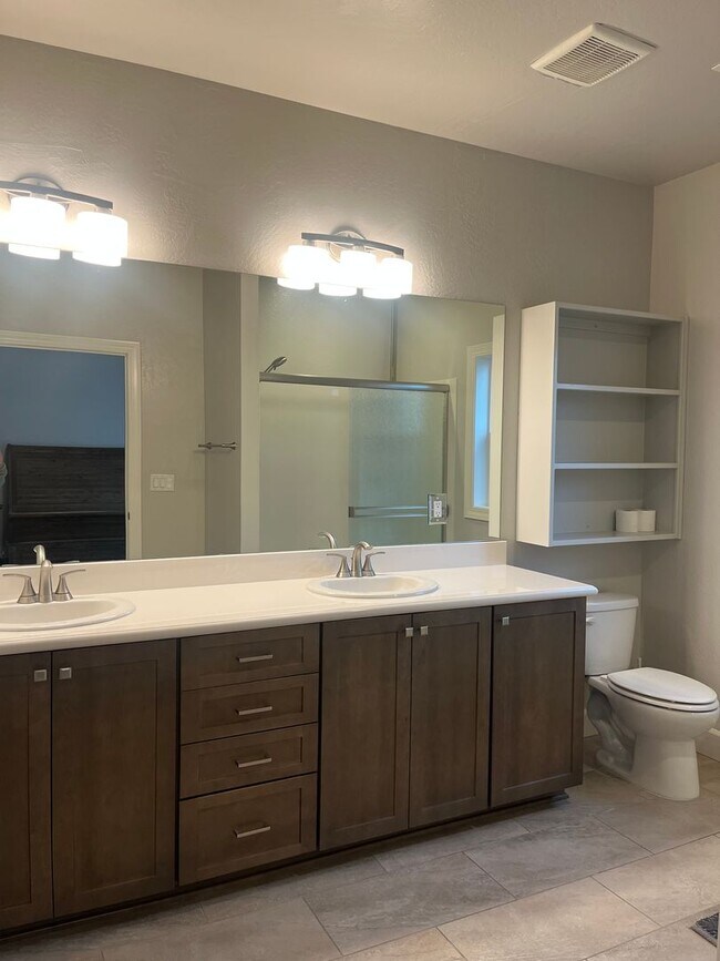 Foto del edificio - 2 Bedroom 2 Bath House