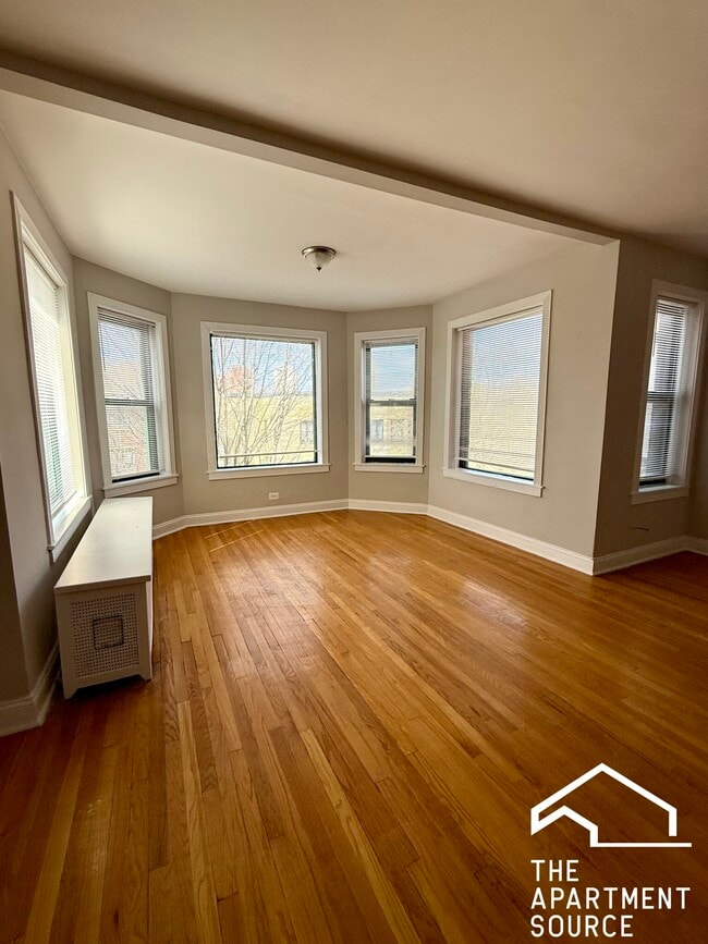 Building Photo - 2211 E 69th St