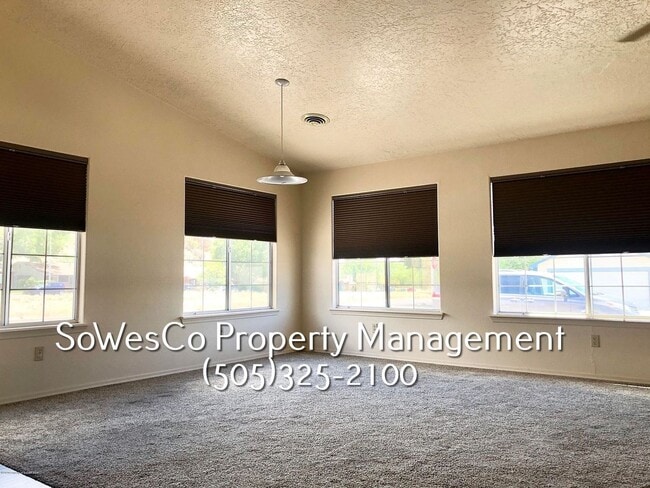 Building Photo - Gorgeous home in Farmington 2 Bed / 2 Bath...