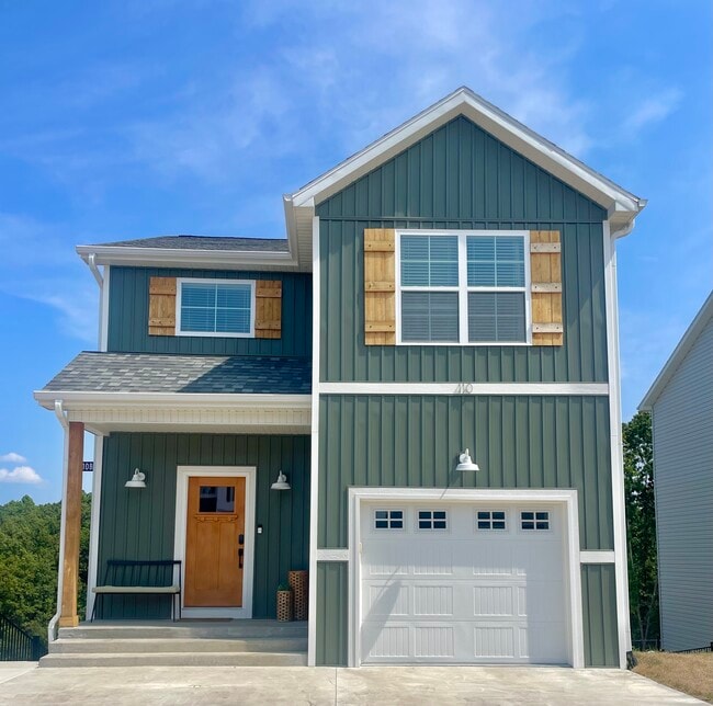 Building Photo - 110 Sierra Cir