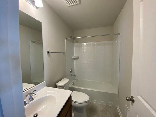 Foto del edificio - 3969 Shire Meadow Ln