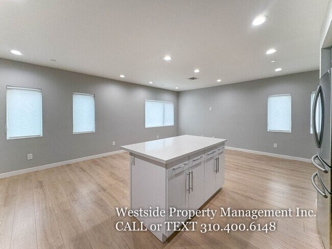 Foto del edificio - 1823 N Van Ness Ave