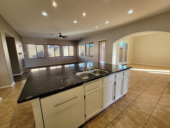 Foto del edificio - 82866 Randsburg Ln