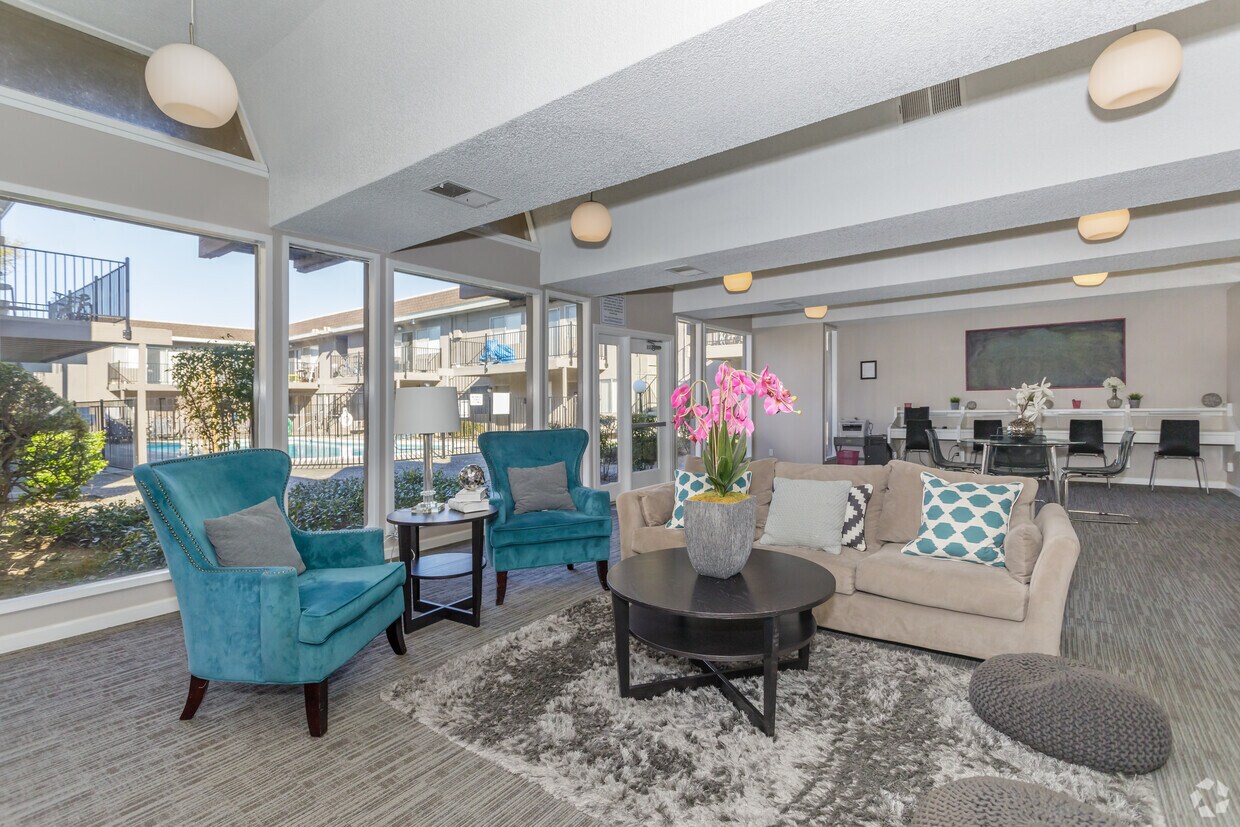 Primary Photo - Aero Apartments