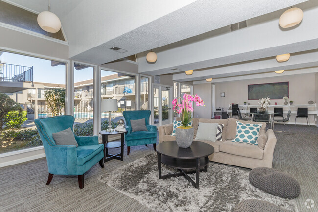 Casa club - Sterling Pointe Apartments