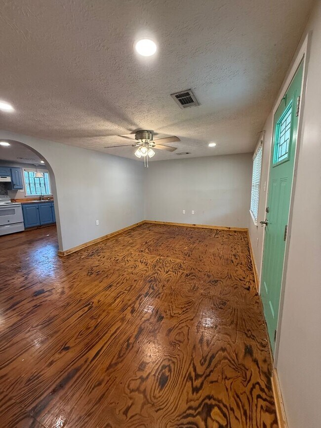 Foto del edificio - 3 Bed 2.5 Bath Home