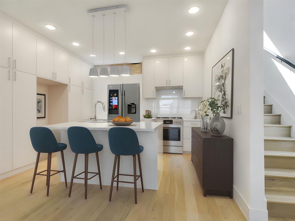 Foto principal - 3406 E 17th St
