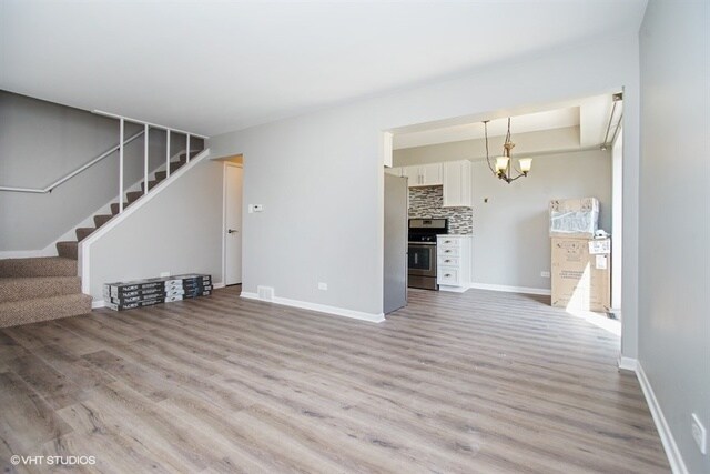 Building Photo - 1360 W Byron Ave