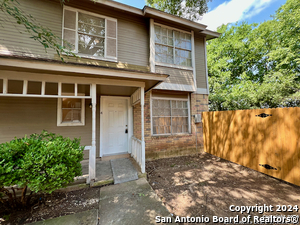 Foto del edificio - 5224 Meadow Field