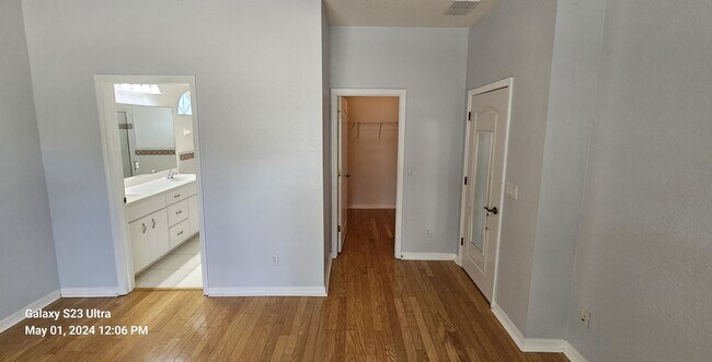 Building Photo - Nice Home With Community Pool & Tennis Courts