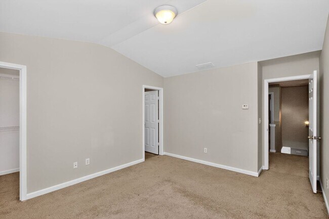 Foto del edificio - 837 Crestwell Cir