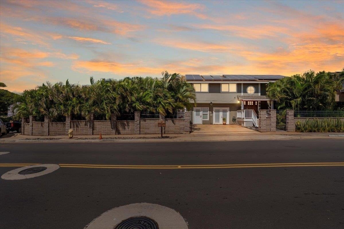 Primary Photo - 485 Kaiwahine St