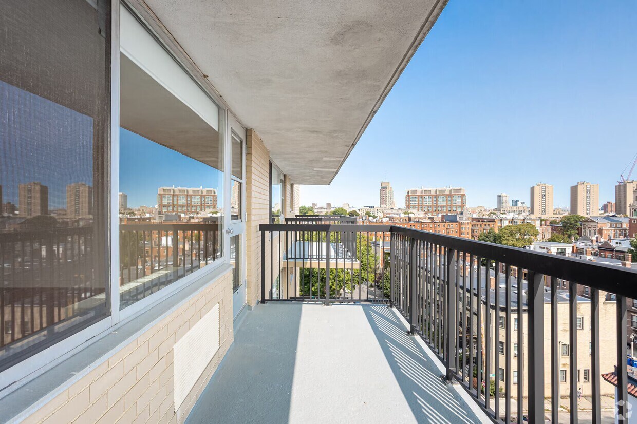 Building Photo - 101 Monmouth St