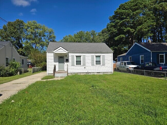 Foto del edificio - CHARMING 2 BEDROOM SINGLE FAMILY