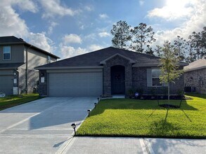 Building Photo - 18356 Klamath Falls Ln