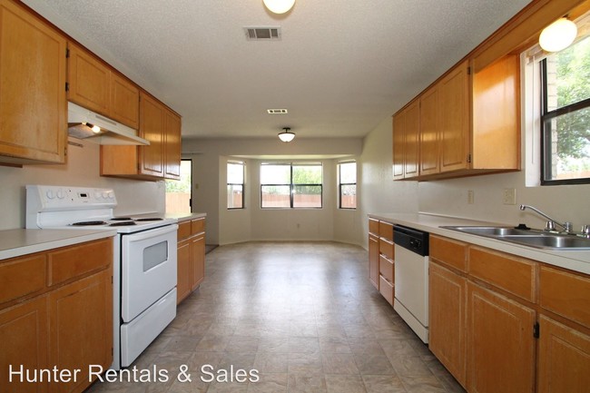 Foto del edificio - 4 br, 2 bath House - 2805 Derby Drive