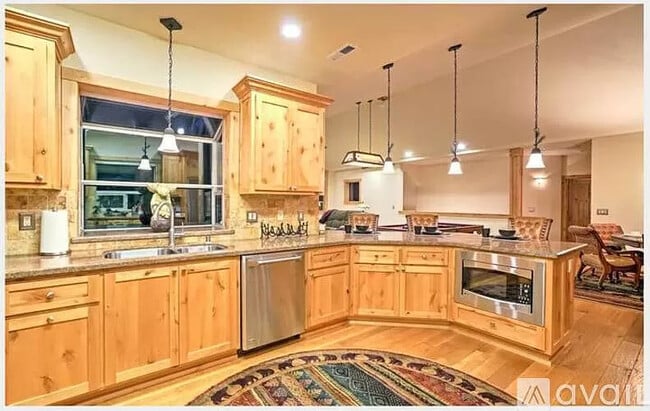 Foto del edificio - 3390 Beaver Brae