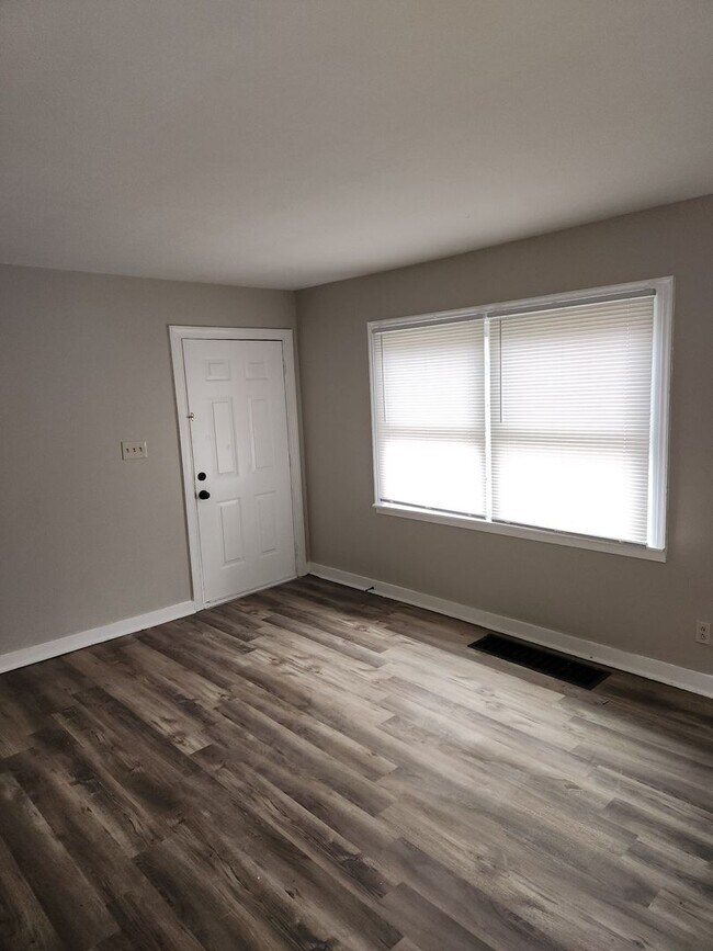 Building Photo - 56 Parkwood
