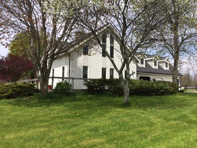 Exterior - 4773 Mack Rd
