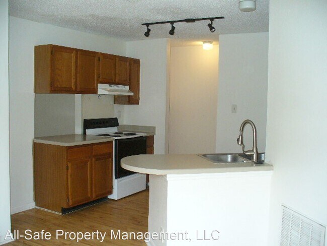 Building Photo - 3 br, 2 bath House - 8454 Cascade Ridge