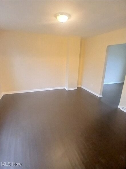 Building Photo - 25 Zents Ave