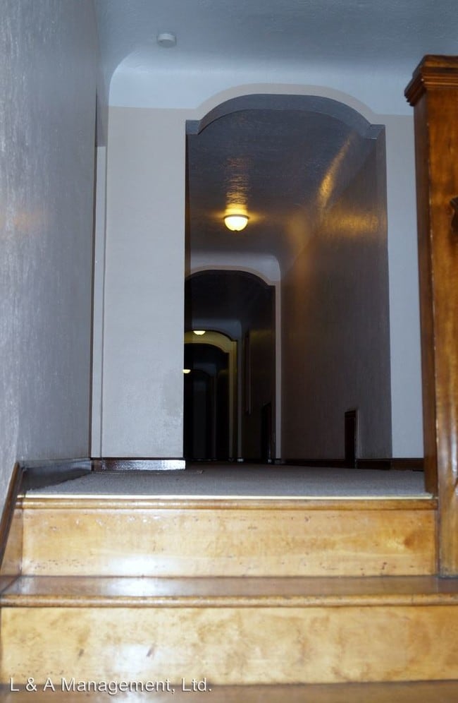 Foto del edificio - 2566 Kemper Rd