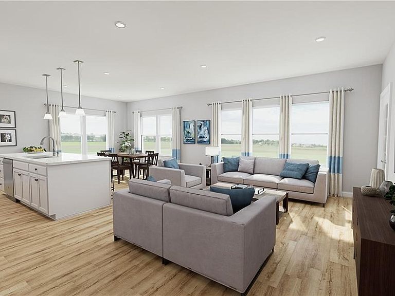 Living Room - 4100 Maze Runner Dr