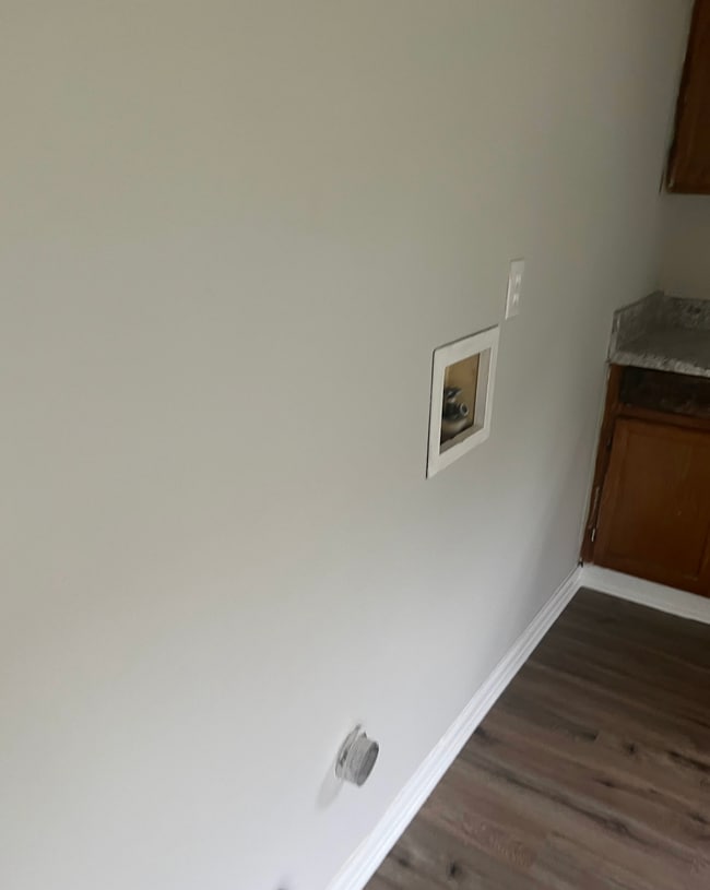 Building Photo - 1621 Upland Dr