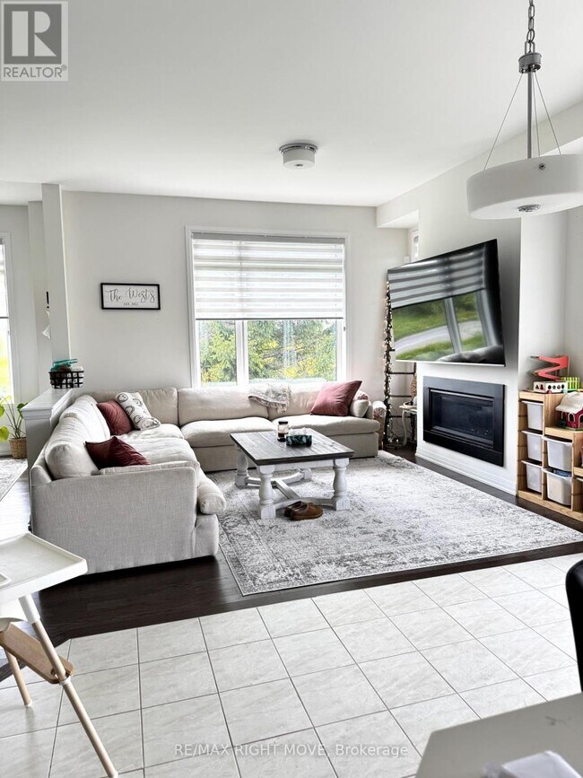 Building Photo - 3701 Quayside Dr