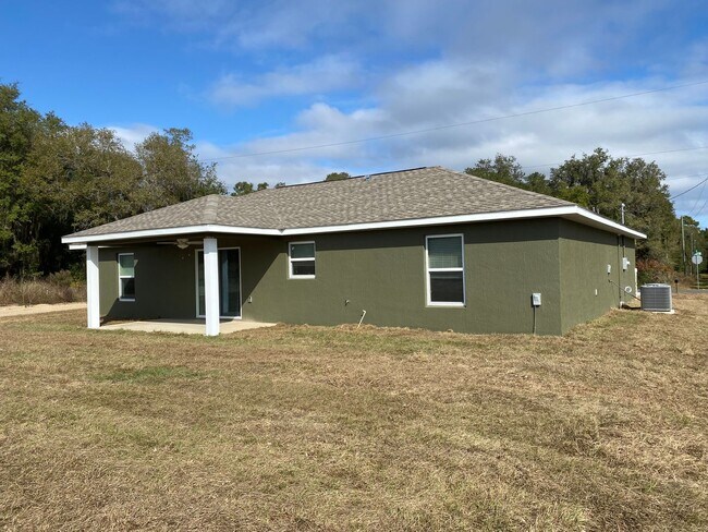 Foto del edificio - Custom Home - Desirable SE Ocala Neighborhood 3/2/2 **Won't Last**