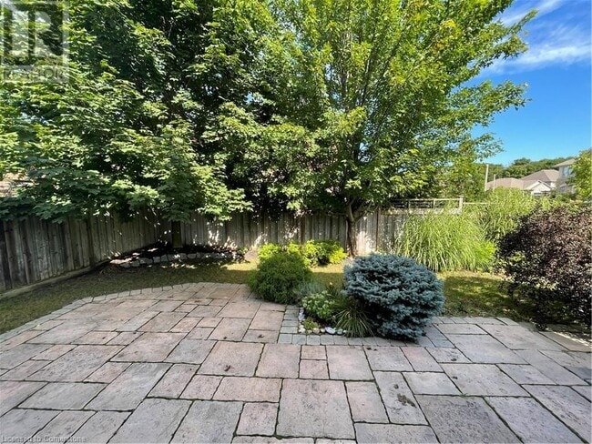 Building Photo - 500 Wasaga Crescent