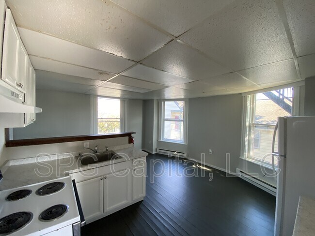 Foto del edificio - 62 W North St