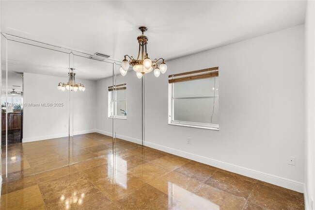 Building Photo - 5160 NW 112th Ct