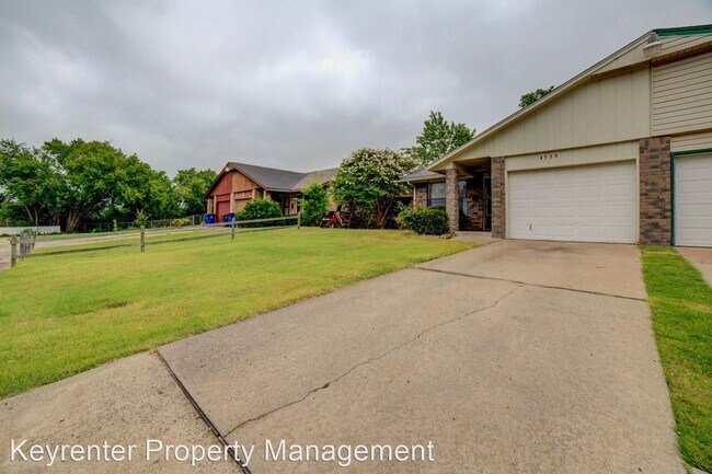Foto del edificio - 2 br, 1 bath House - 4339 S 30th W Ave