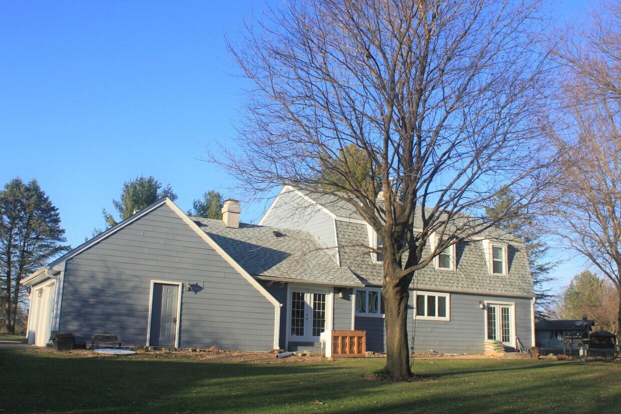 12403 Cooney Dr, Woodstock, IL 60098 House Rental in Woodstock, IL