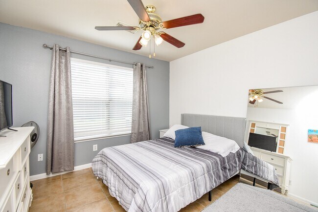 Building Photo - 6111 Harvest Terrace Ct
