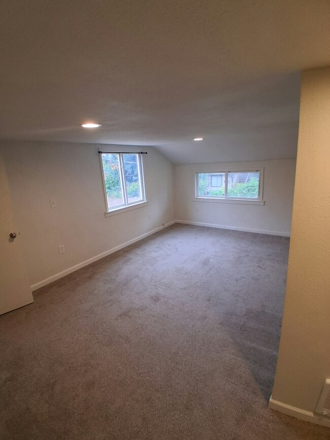 Foto del edificio - 14602 Portland Ave SW