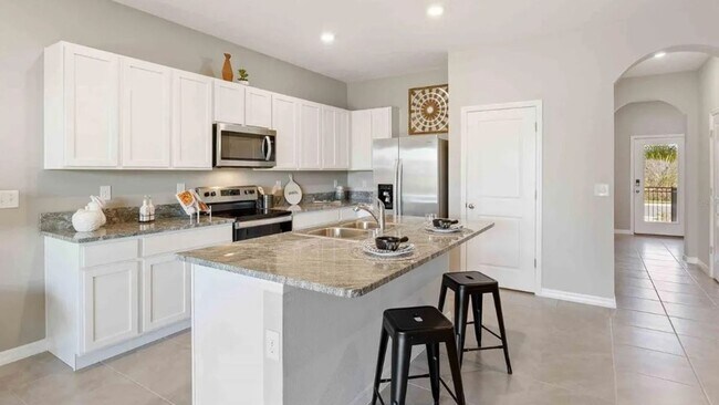 Building Photo - Modern 3 Bedroom Townhome for Lease in Wesley Chapel