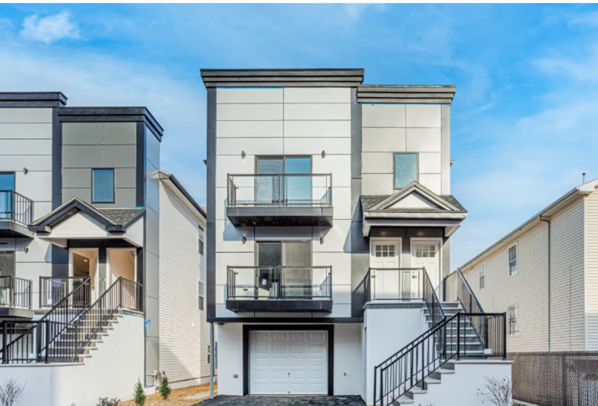 Primary Photo - 730 Seaport Dr