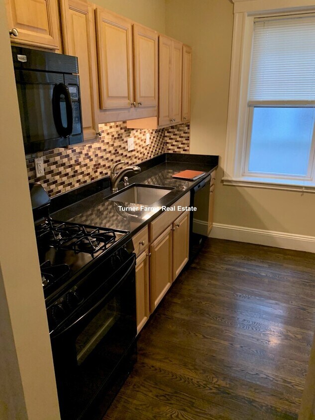 Foto principal - 328 Huntington Ave