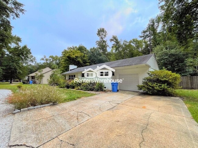 Foto del edificio - 421 Fernwood Farms Rd