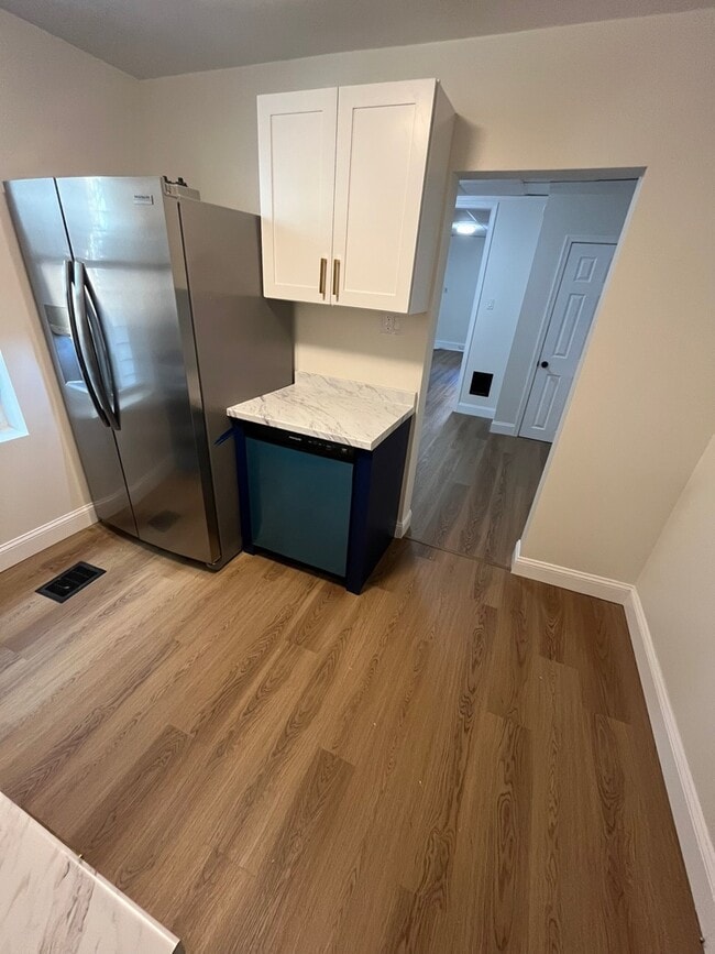 Photo - 904 S Cecil St House