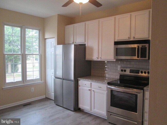 Foto del edificio - 1306 Roman Ridge Way