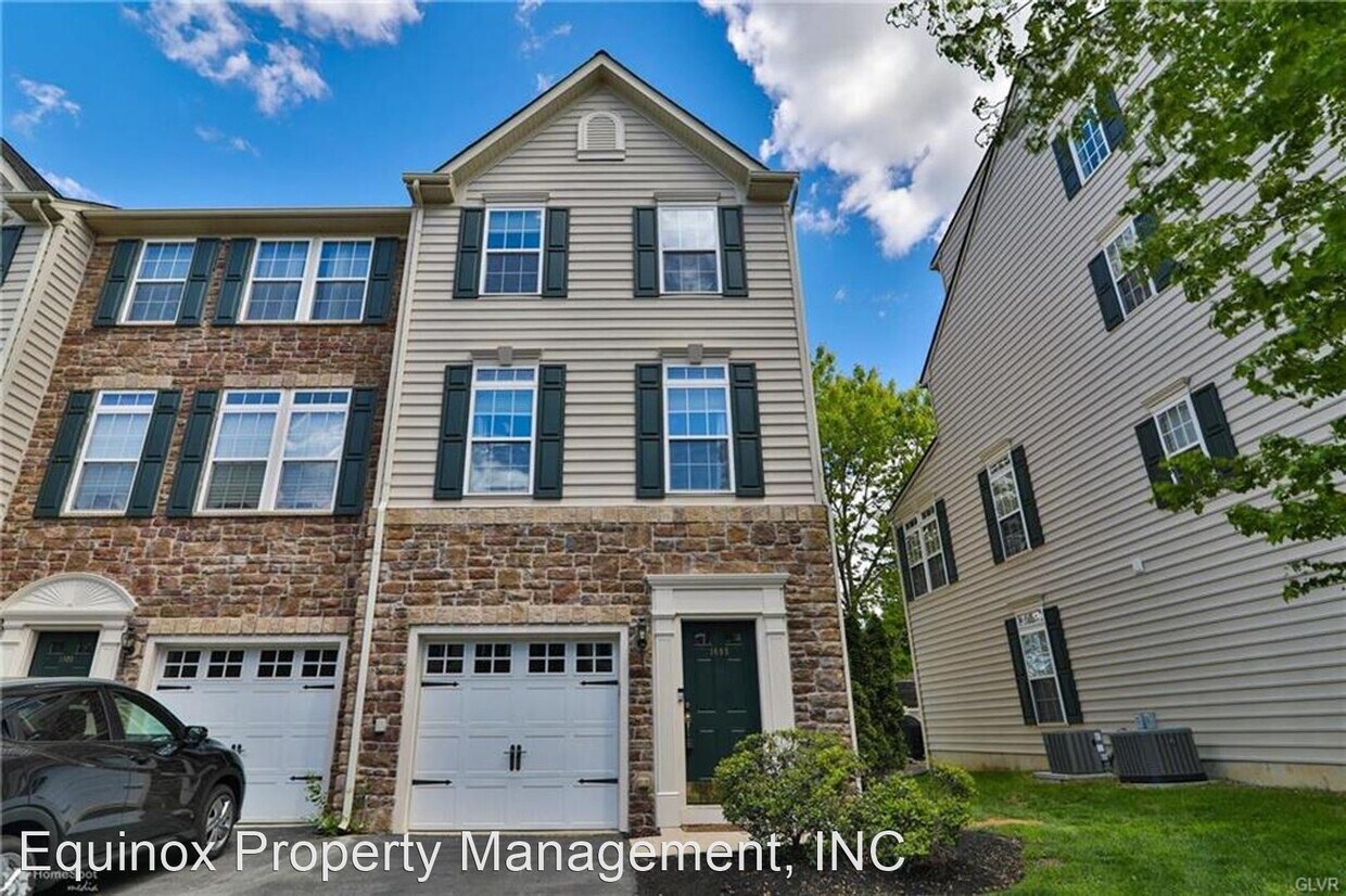 Primary Photo - 4 br, 3.5 bath House - 1605 Oakridge Lane