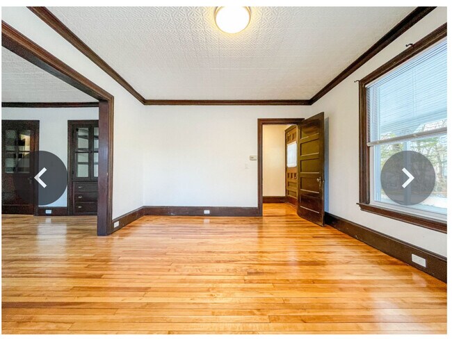 Foto del edificio - 4 Elmwood Rd